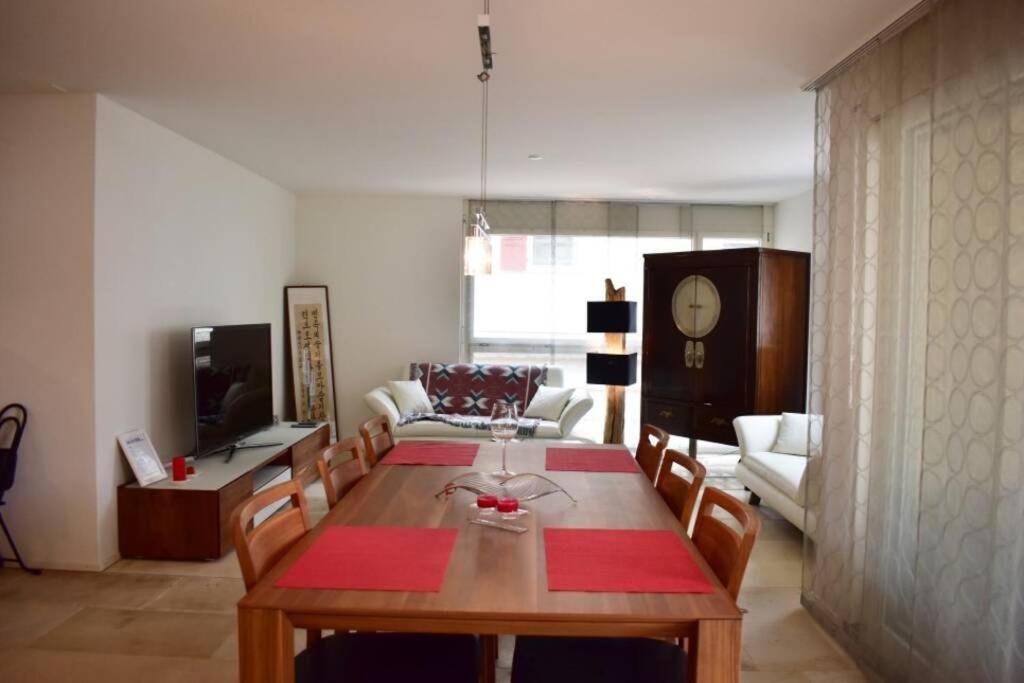 Modern Apartment 모던 펜션 Interlaken Luaran gambar